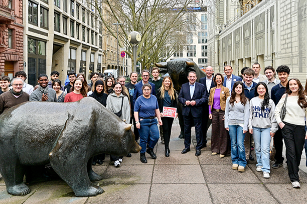 Quelle: DZ BANK; Foto: martinjoppen.de